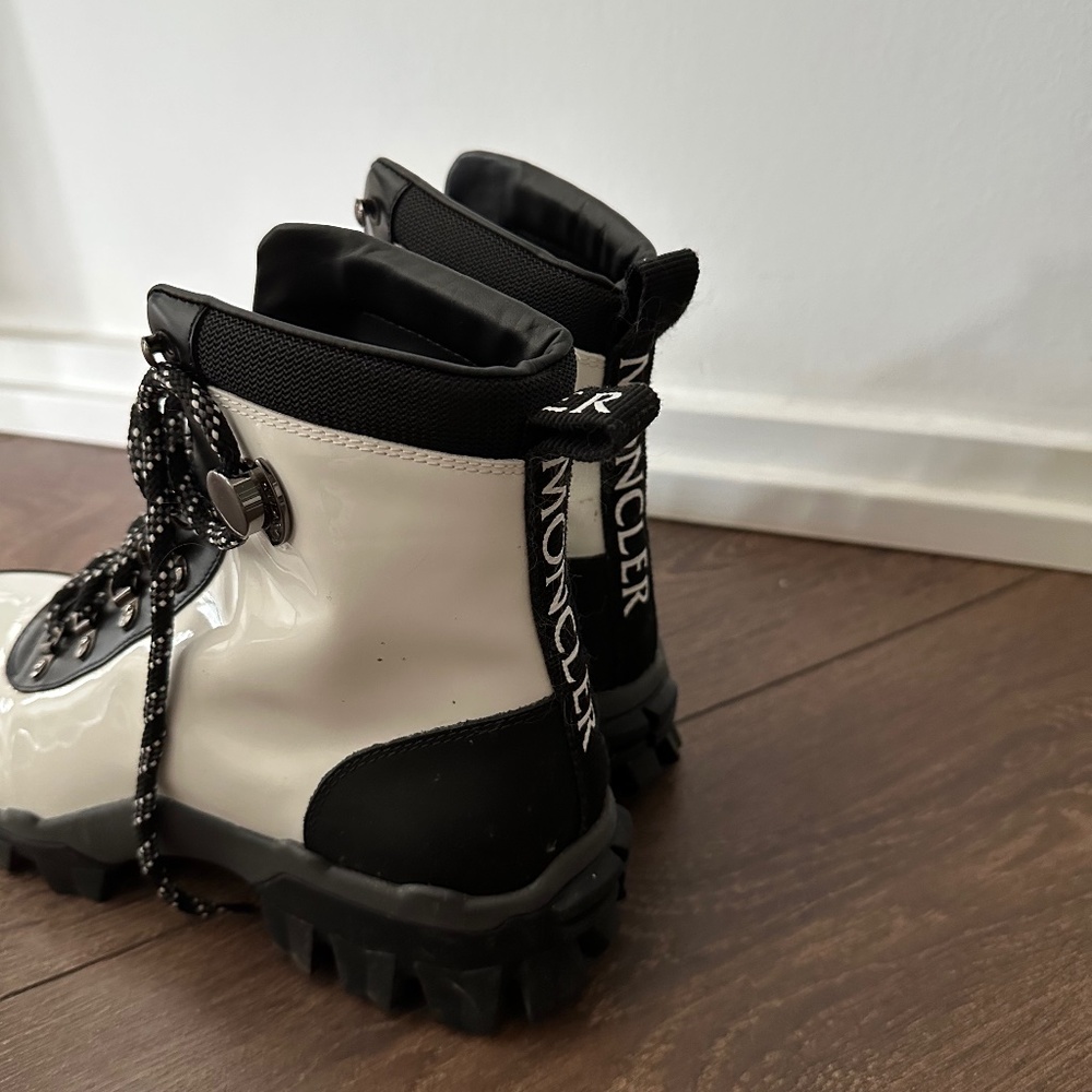 Moncler white and black Helis Boots